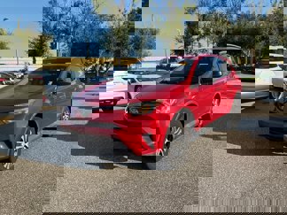 Used 2017 Toyota RAV4 LE image 1