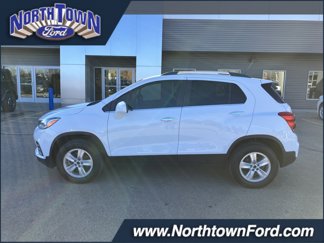 Used 2019 Chevrolet Trax LT w/ LT Convenience Package image 1