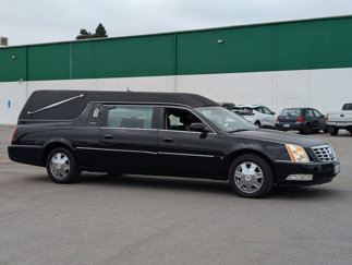 Used 2008 Cadillac DTS Hearse image 1