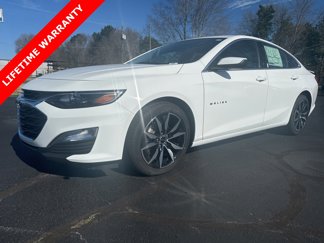 New 2025 Chevrolet Malibu RS w/ LPO, Floor Liner Package image 1