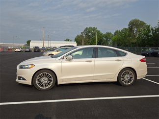 Used 2016 Ford Fusion SE image 1