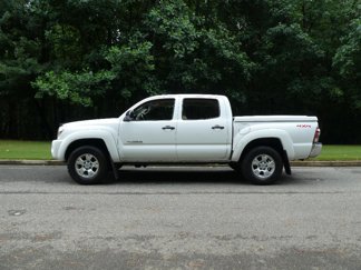 Used 2009 Toyota Tacoma w/ SR5 Package image 1