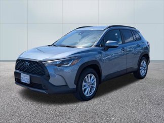 Used 2022 Toyota Corolla Cross LE image 1