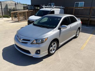 Used 2011 Toyota Corolla LE image 1