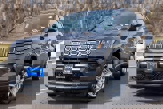 Used 2022 Jeep Compass Latitude w/ Convenience Group image 1