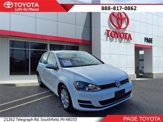 Used 2015 Volkswagen Golf S image 1