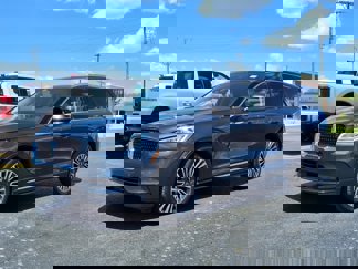 Used 2022 Lincoln Corsair Reserve w/ Equipment Group 201A image 1