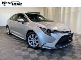 Used 2022 Toyota Corolla LE image 1