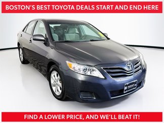 Used 2011 Toyota Camry LE image 1