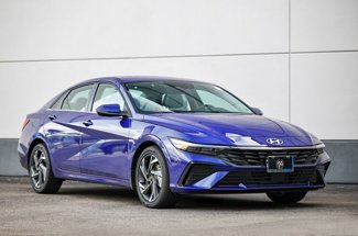 Used 2025 Hyundai Elantra Limited image 1
