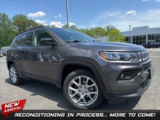 Certified 2022 Jeep Compass Latitude image 1