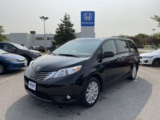 Used 2017 Toyota Sienna XLE image 1