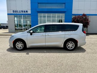 Used 2023 Chrysler Voyager LX image 1