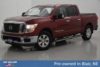 Used 2018 Nissan Titan SV w/ SV Convenience Package image 1