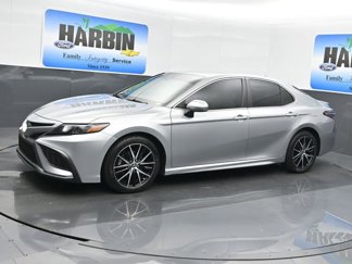 Used 2021 Toyota Camry SE image 1