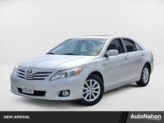 Used 2011 Toyota Camry XLE image 1