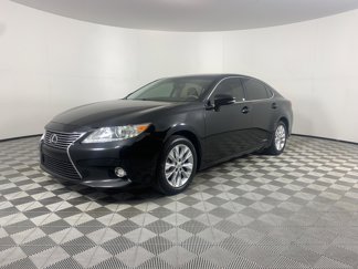 Used 2015 Lexus ES 300h image 1