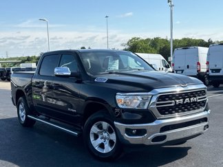 Used 2022 RAM 1500 4x4 Crew Cab image 1