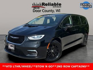 Used 2023 Chrysler Pacifica Touring-L image 1