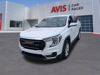 Used 2024 GMC Terrain SLE image 1