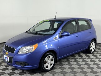 Used 2009 Chevrolet Aveo5 LT w/ Power and Convenience Package image 1