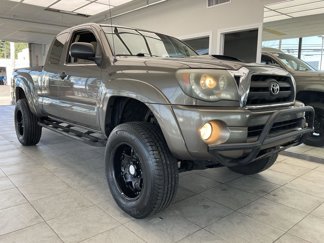 Used 2010 Toyota Tacoma 4x4 Access Cab V6 image 1