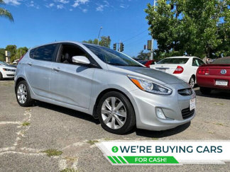 Used 2014 Hyundai Accent SE image 1