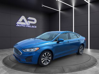 Used 2019 Ford Fusion SE image 1