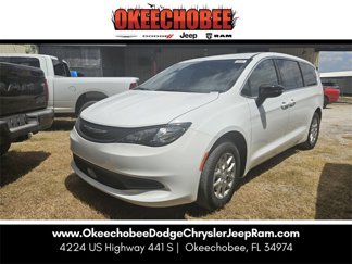 New 2025 Chrysler Voyager LX image 1