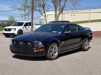 Used 2006 Ford Mustang Premium image 1