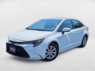 Used 2022 Toyota Corolla LE image 1