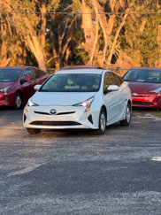 Used 2017 Toyota Prius Two image 1