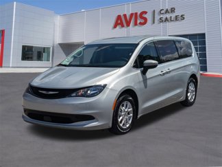 Used 2023 Chrysler Voyager LX image 1
