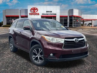 Used 2016 Toyota Highlander XLE image 1