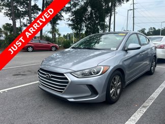 Used 2017 Hyundai Elantra SE image 1