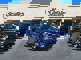 Used 2022 Kia Forte LXS image 1