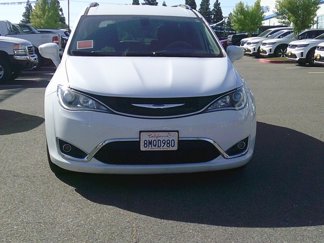 Used 2020 Chrysler Pacifica Touring-L w/ Tire & Wheel Group image 1