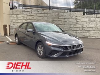 New 2025 Hyundai Elantra SE image 1