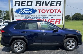 Used 2022 Toyota RAV4 XLE image 1
