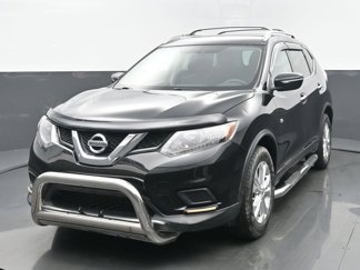 Used 2015 Nissan Rogue SV image 1
