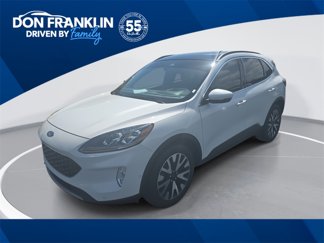 Used 2020 Ford Escape Titanium image 1