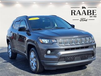 Used 2022 Jeep Compass Latitude image 1