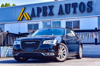 Used 2018 Chrysler 300 Limited image 1