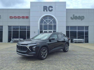 Used 2025 Chevrolet Trax LT w/ Driver Confidence Package image 1