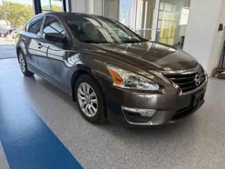 Used 2014 Nissan Altima 2.5 S w/ Display Audio Package image 1