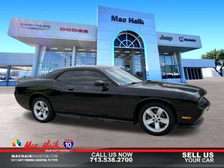 Used 2013 Dodge Challenger SXT image 1