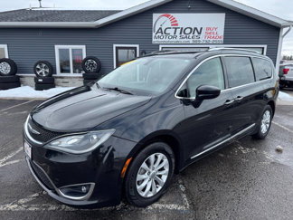 Used 2018 Chrysler Pacifica Touring-L image 1