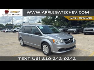 Used 2019 Dodge Grand Caravan SE image 1