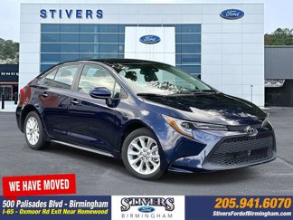 Used 2022 Toyota Corolla LE image 1