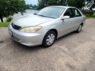 Used 2002 Toyota Camry LE image 1